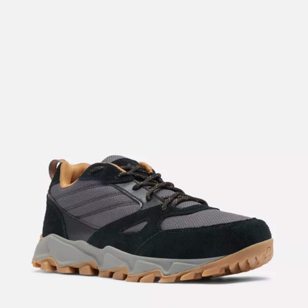 Women’s Columbia trail running shoe